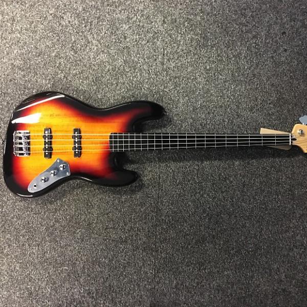 Custom Squier Vintage Modified Fretless Jazz Bass *BRAND NEW* *FREE UK DELIVERY* #1 image