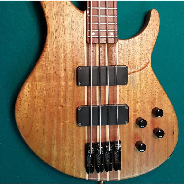 Custom Peavey Grind Bass 4-String Neck-Through Passive Bass natural color with hardshell case #1 image
